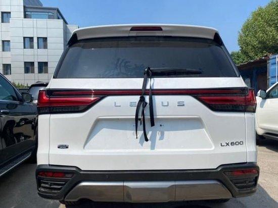 2023款雷克萨斯LX600港口现车价格跌至谷底   