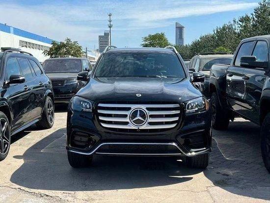 24款奔驰gls450天津现车100万起售