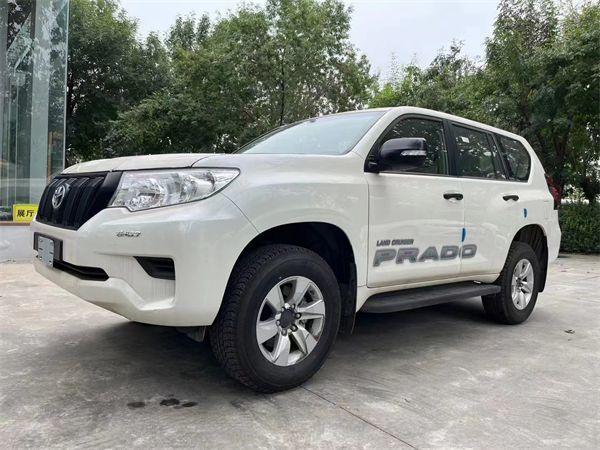 23款柴油丰田霸道2800中东版 港口直营批发价4x万起