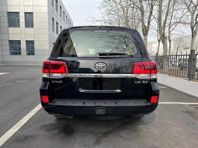 23款中东版酷路泽5700v8顶配天津港最后现车销售-车讯网