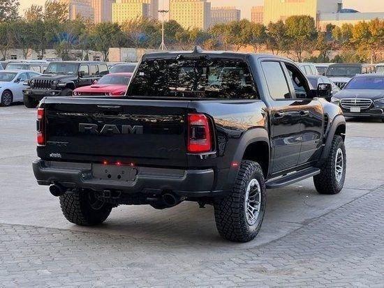 23款道奇霸王龙年前特价来袭80万起