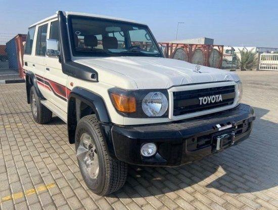 2023款丰田酷路泽lc76 现车50余万起售可分期