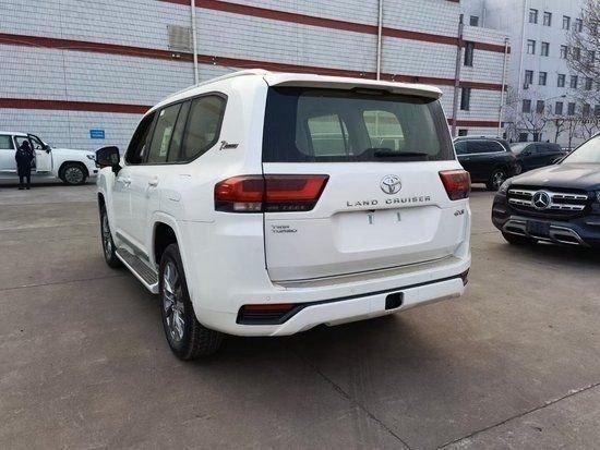 2023款丰田酷路泽4000gxr四气现车7x万惠购