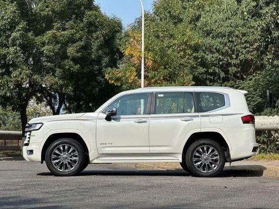 丰田酷路泽LC300搭载了一台3.5TT高效的动力系统