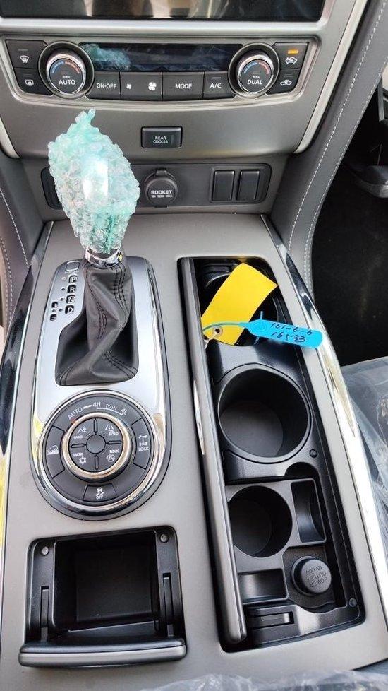 23款日产途乐y62沙漠王子 霸气外观内饰升级底价