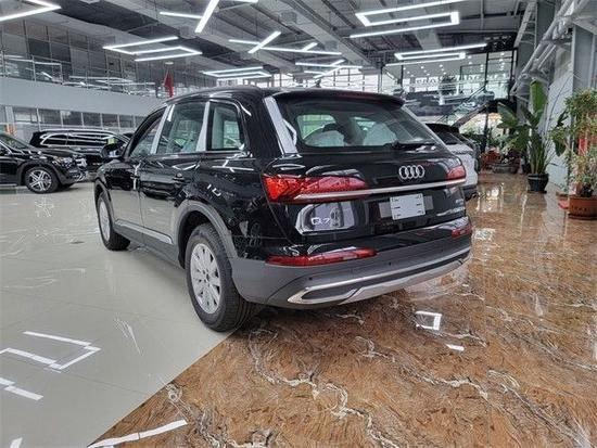 平行进口奥迪q720t现车特惠价格40余万起售