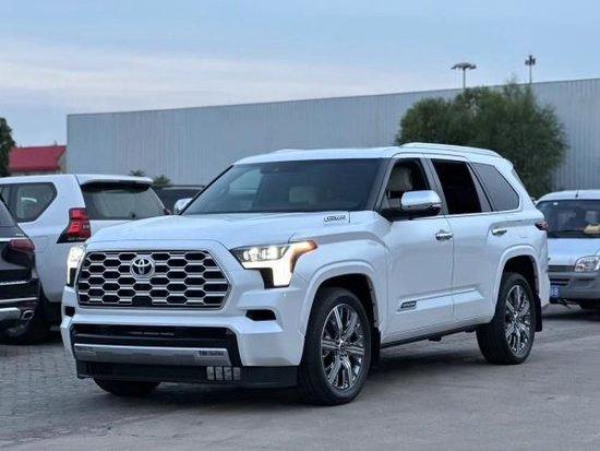 2023款丰田红杉3.5t混动价格 港口最新行情93万起售