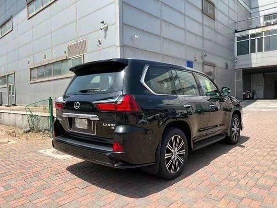 雷克萨斯lx570最新报价行情57lv8裸车价格160余万起售