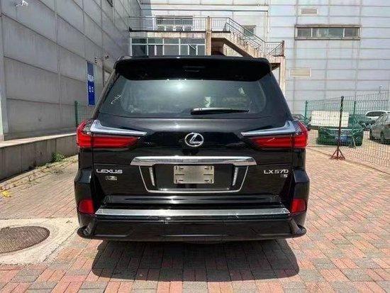 雷克萨斯lx570最新报价行情57lv8裸车价格160余万起售
