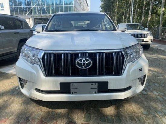 23款丰田霸道4000港口价格直降55万起落地多少钱