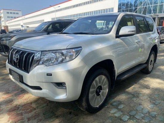 平行进口2023款丰田霸道4000价格50余万起售