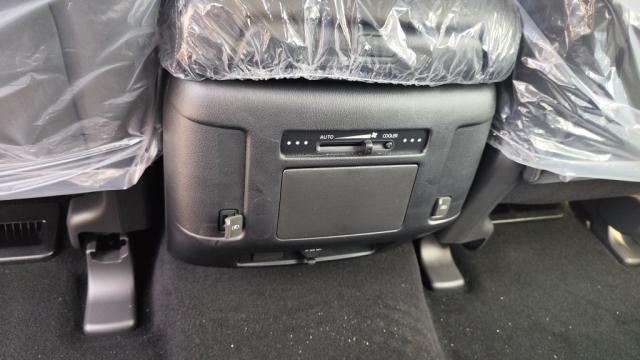 23款日产途乐40l平行进口价格50余万提车40l可全国分期