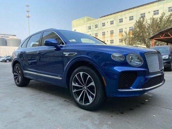 24款宾利添越豪华suv多种颜色可选现车热销可分期