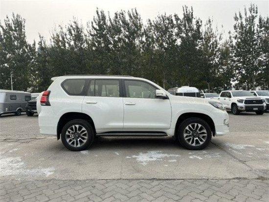 23款丰田霸道4000gxr版港口价格60万