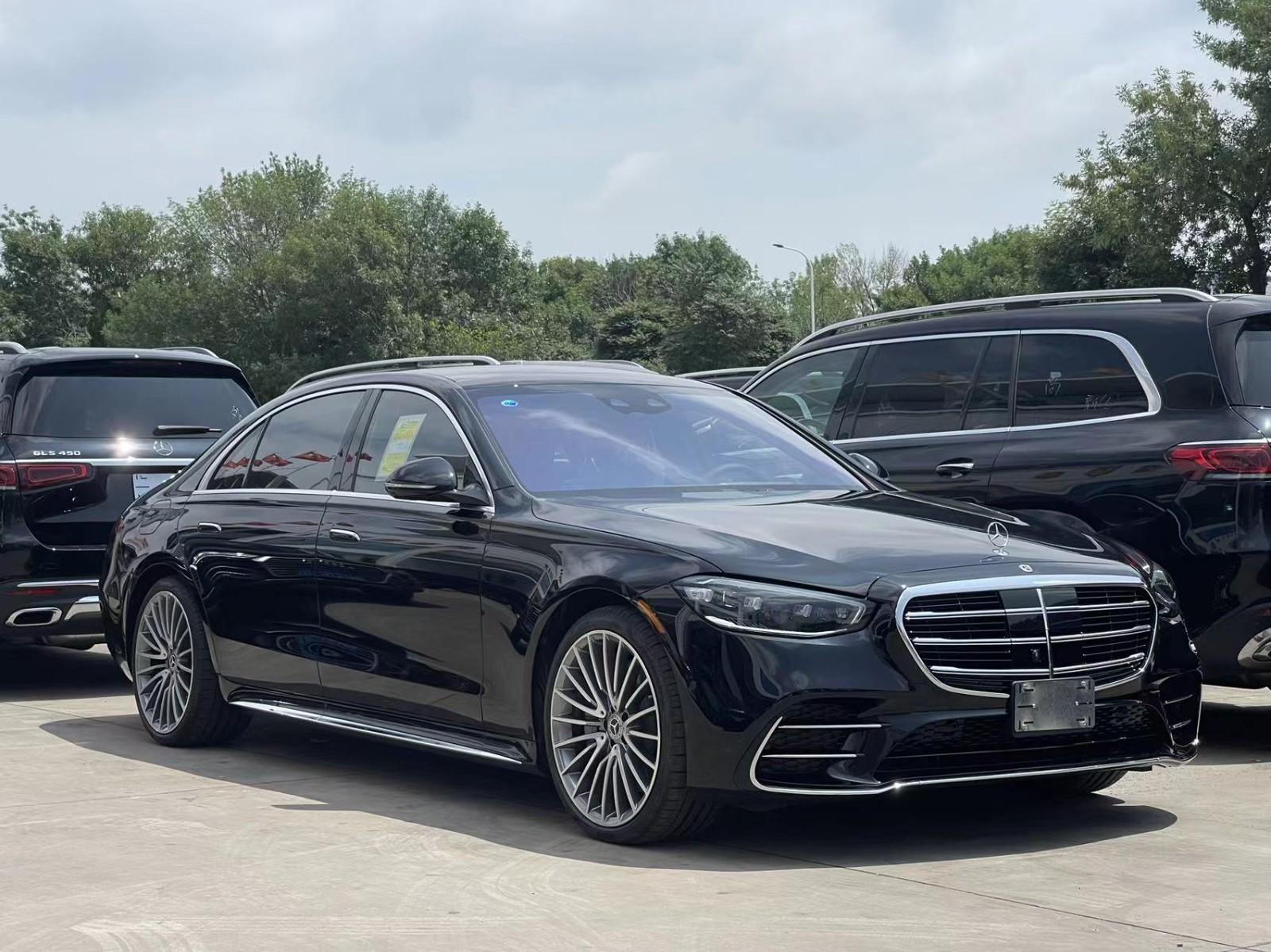 23款奔驰s500平行进口3.0t现车起步售价130多万