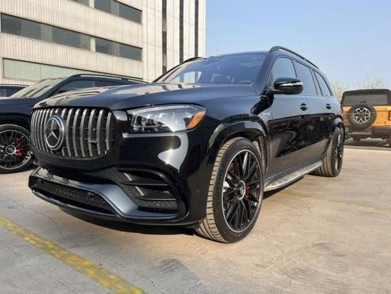 24款奔驰gls63amg大满配报价优惠180万起