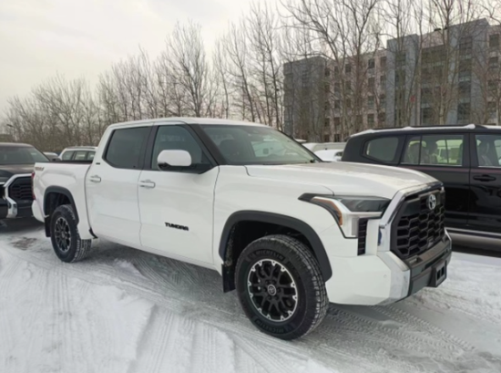 24款丰田坦途3.5tt支持零首付购车