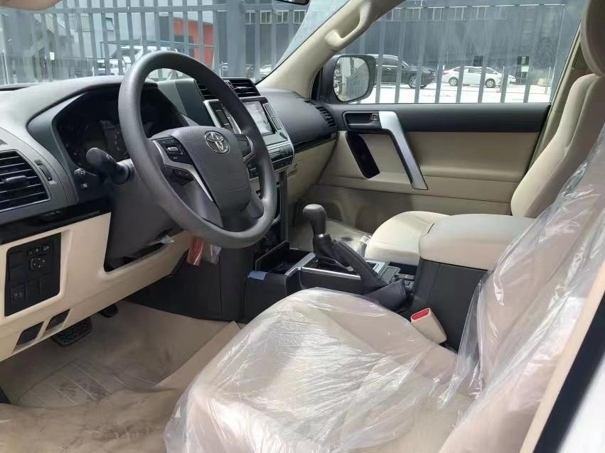 22款丰田霸道2700多少钱3月最新行情40余万起最低价