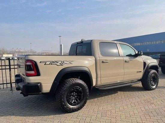 23款道奇霸王龙62t绝版现车最低售价82万起