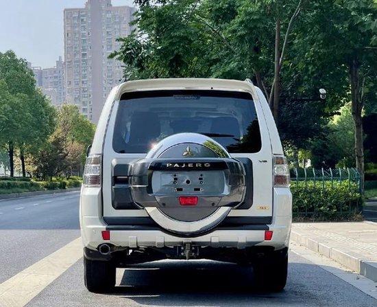 中东版三菱帕杰罗v93天津港最低价格293万起售