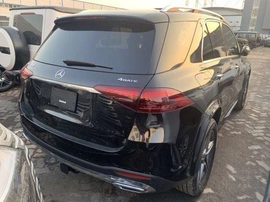24款加版奔驰gle450顶配天津港裸车82万起售