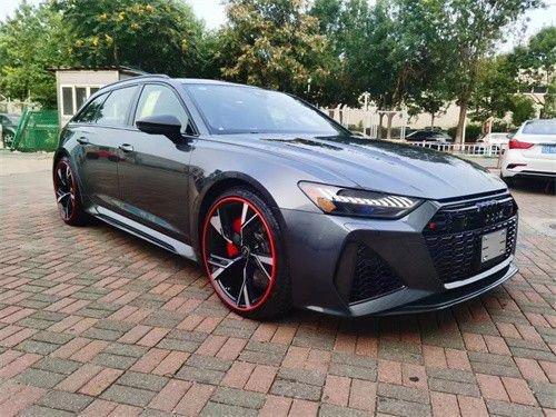 23款奥迪rs6港口最新售价可分期