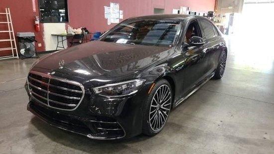 23款奔驰S500进口现车110万起售价格随时提车