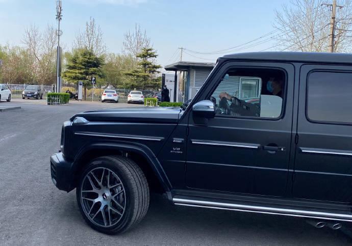 实拍2024款奔驰g63amg举手投足间流露满满爱意