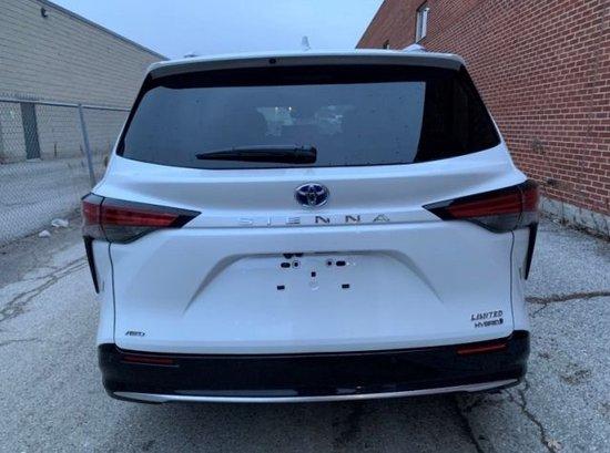 天津港24款丰田塞纳加版四驱ltd顶配价格低至60万