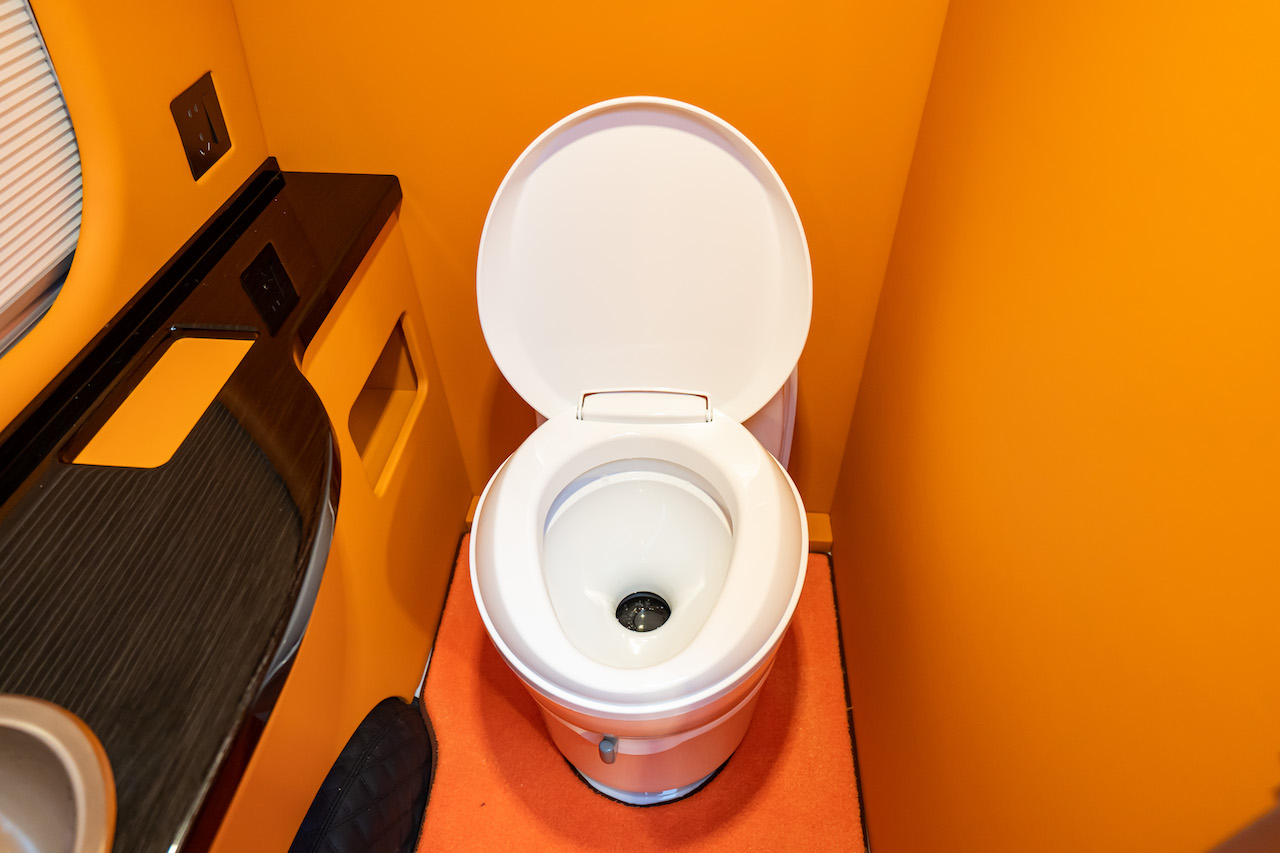 临清丰田海狮4s店