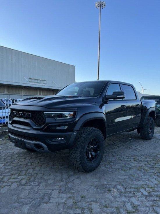 新款道奇霸王龙62t皮卡平行进口现车价格80多万