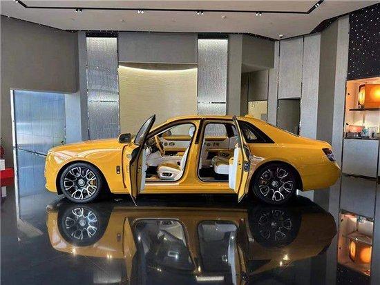 24款劳斯莱斯古斯特加长现车价格含税560万