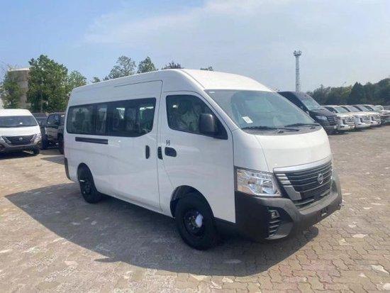 23款日产nv350大型商务车港口最新售价可分期