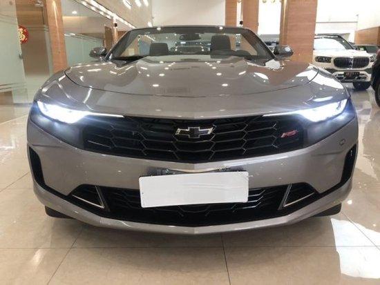 23款全新敞篷科迈罗2.0t   港口最新售价35万  可分期