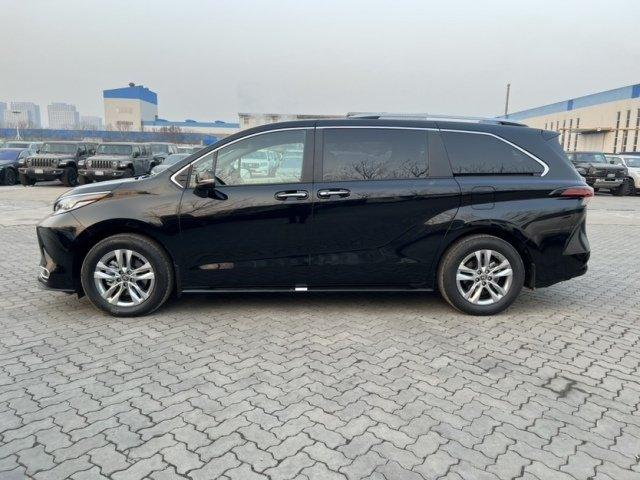 23款丰田塞纳商务车天津港优惠独享可分期