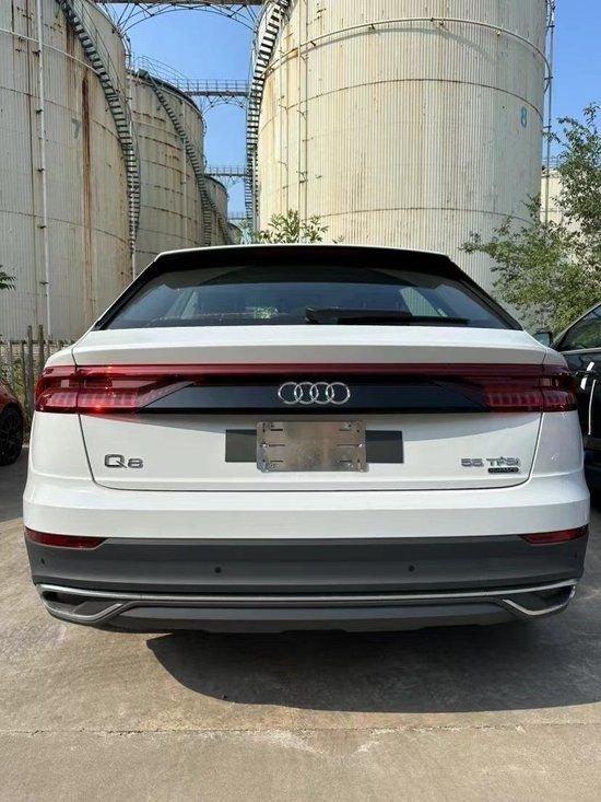 23款奥迪q8平行进口30t港口最新售价638万可分期