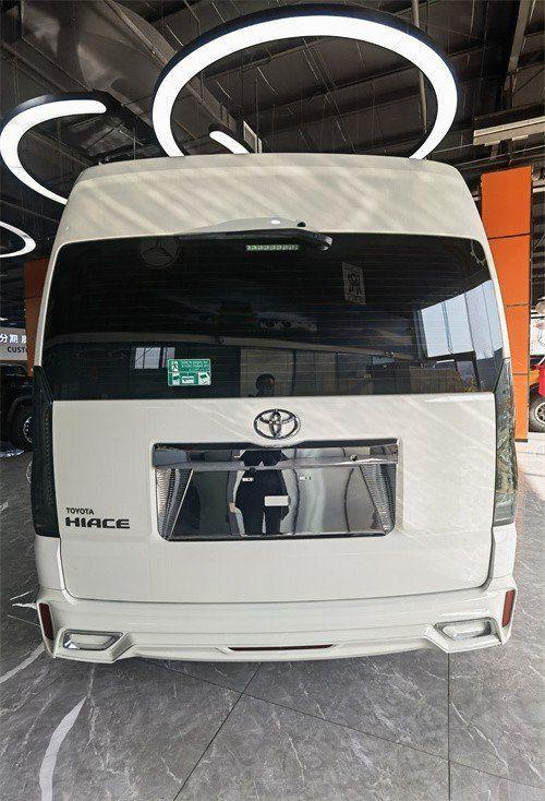 24款丰田海狮六座商务版天津港裸车落地价格