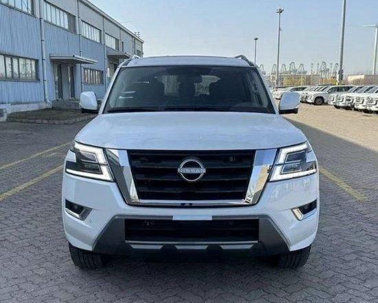 23款日产途乐y62中东版40跟56排量售价多少最新行情