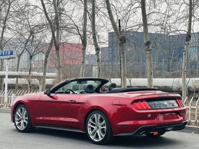 23款福特野马2.3t敞篷 港口现车优惠降价