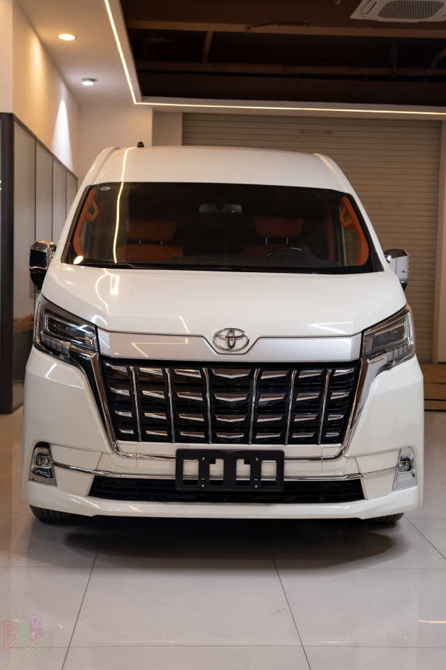 23款丰田格兰维亚35l特价批发35万起售