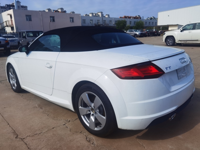 23款奥迪tt 2.0t软顶敞篷进口现车特惠30多万