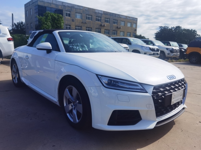 23款奥迪tt 2.0t软顶敞篷进口现车特惠30多万