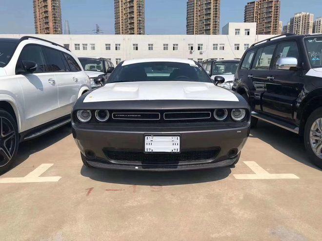 23款道奇挑战者多种颜色可选保税区现车热销顶级有300多万的