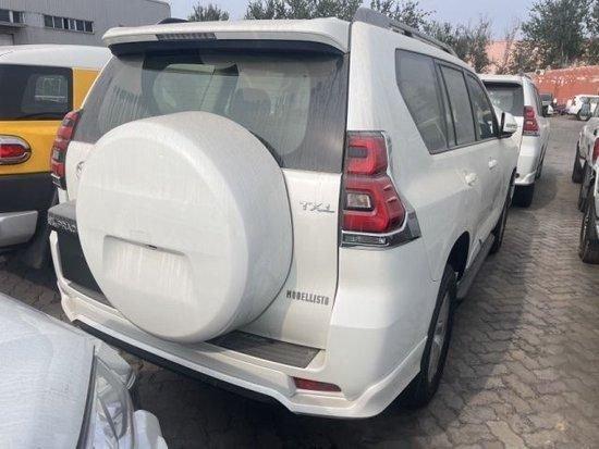 23款丰田霸道2700港口最新优惠报价仅售40万起