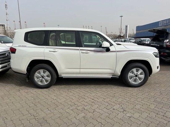 24款丰田酷路泽40配置与参数69万起售