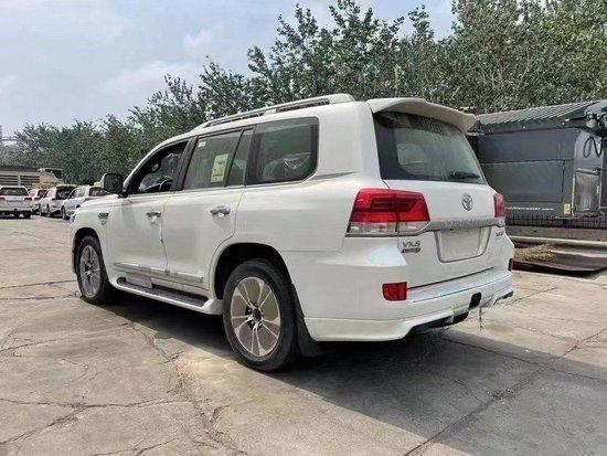 酷路泽5700陆巡57售价133万国六排放