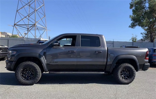 23款道奇霸王龙6.2T绝产少量现车82万最低售价