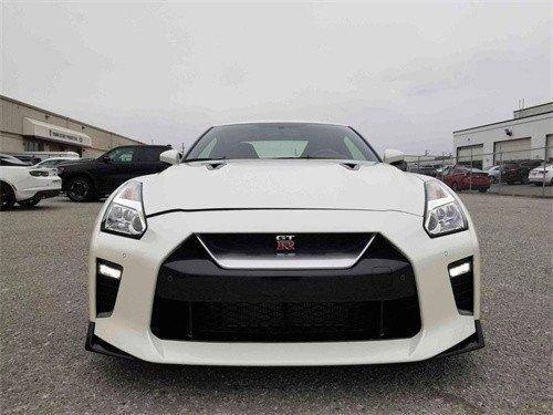 23款日产gtr38t超跑港口最新售价150万可分期