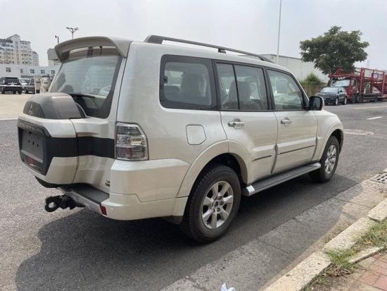 22款三菱帕杰罗v93港口最新售价28万可分期