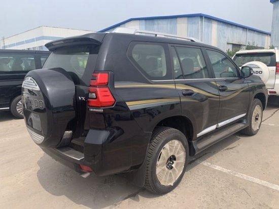 天津港丰田霸道2700低配和高配现车起步42万支持分期